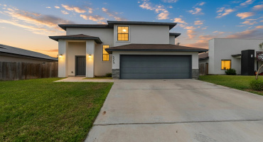 5513 Encanto Dr., LAREDO, Texas 78046, 3 Bedrooms Bedrooms, 6 Rooms Rooms,2 BathroomsBathrooms,Residential,For Sale,5513 Encanto Dr.,20262814 5513 Encanto Dr., LAREDO, Texas 78046, 3 Bedrooms Bedrooms, 6 Rooms Rooms,2 BathroomsBathrooms,Residential,For Sale,5513 Encanto Dr.,20262814