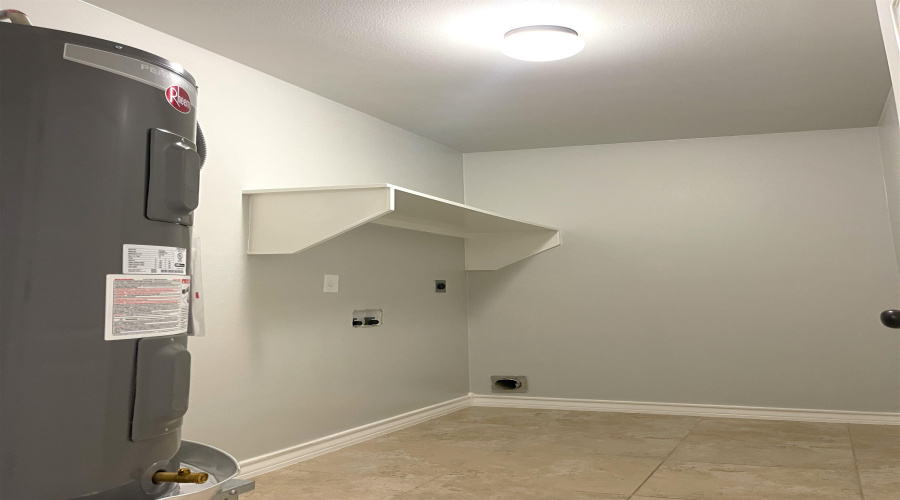 5801 Moses Lp., Laredo, Texas 78046, 3 Bedrooms Bedrooms, 6 Rooms Rooms,2 BathroomsBathrooms,Residential,For Sale,5801 Moses Lp.,20262817
