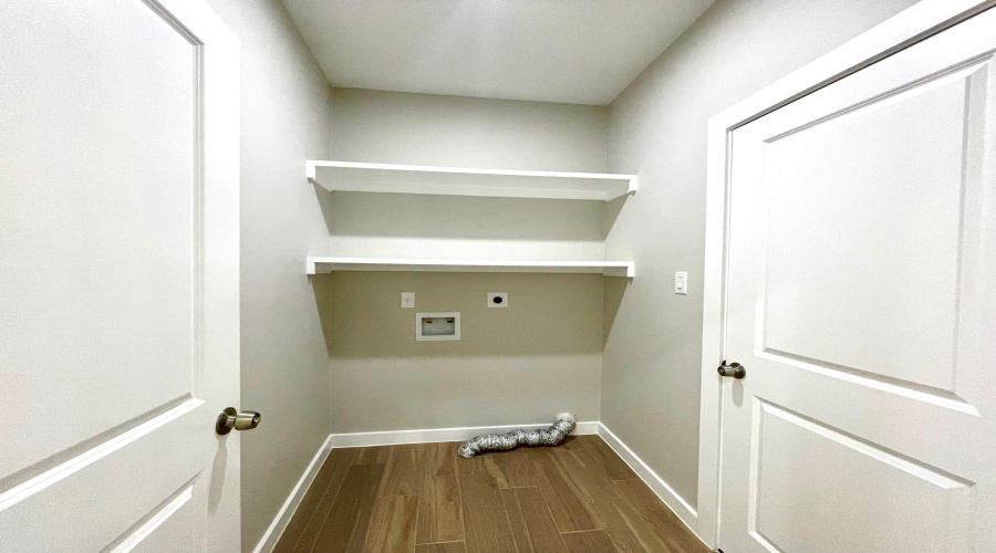 1412 El Caporal Dr., LAREDO, Texas 78046, 3 Bedrooms Bedrooms, 6 Rooms Rooms,2 BathroomsBathrooms,Residential,For Rent,1412 El Caporal Dr.,20262818