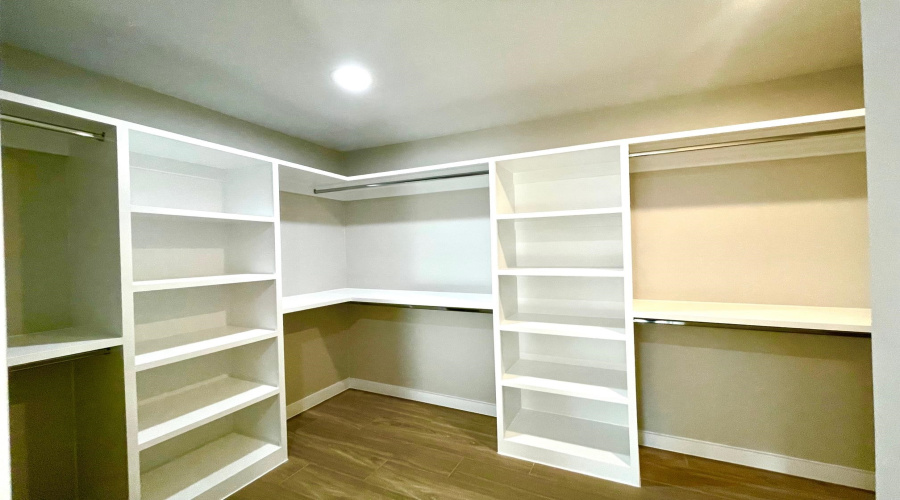 1412 El Caporal Dr., LAREDO, Texas 78046, 3 Bedrooms Bedrooms, 6 Rooms Rooms,2 BathroomsBathrooms,Residential,For Rent,1412 El Caporal Dr.,20262818