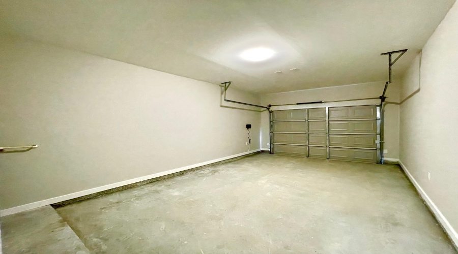 1412 El Caporal Dr., LAREDO, Texas 78046, 3 Bedrooms Bedrooms, 6 Rooms Rooms,2 BathroomsBathrooms,Residential,For Rent,1412 El Caporal Dr.,20262818