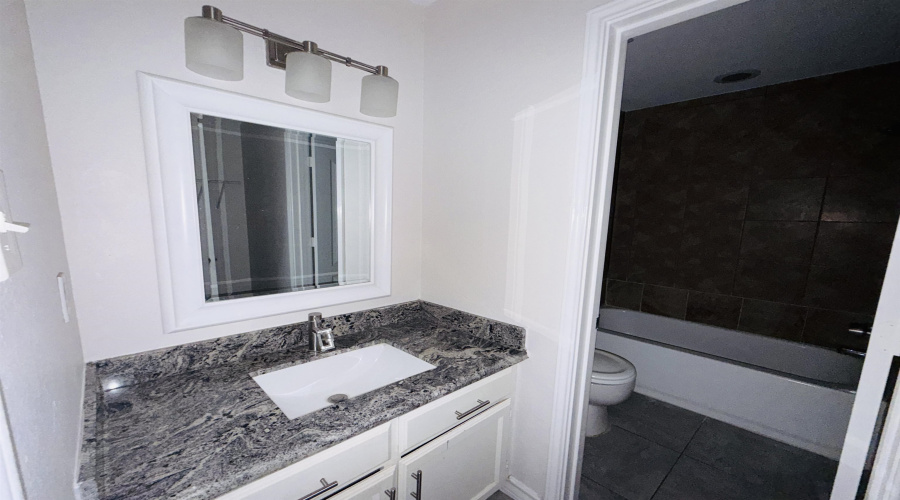 2103 Dorado Dr, Laredo, Texas 78046, 3 Bedrooms Bedrooms, 5 Rooms Rooms,2 BathroomsBathrooms,Residential,For Rent,2103 Dorado Dr,20262824
