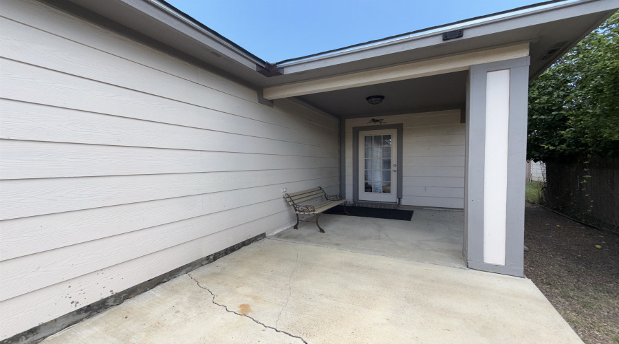 2103 Dorado Dr, Laredo, Texas 78046, 3 Bedrooms Bedrooms, 5 Rooms Rooms,2 BathroomsBathrooms,Residential,For Rent,2103 Dorado Dr,20262824