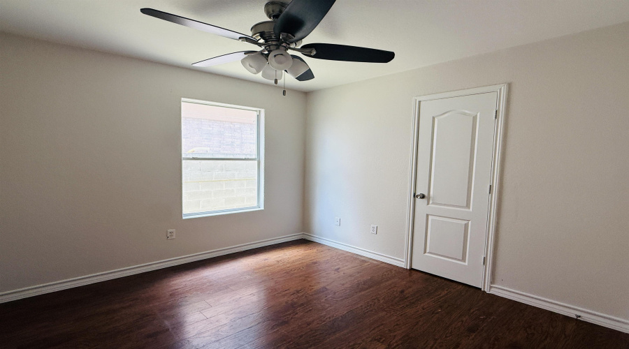 2103 Dorado Dr, Laredo, Texas 78046, 3 Bedrooms Bedrooms, 5 Rooms Rooms,2 BathroomsBathrooms,Residential,For Rent,2103 Dorado Dr,20262824