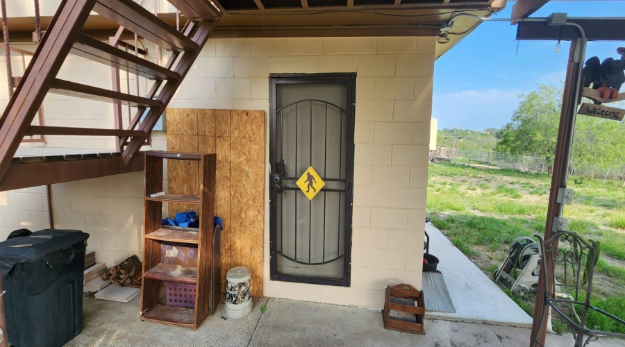 2036 N Siesta Ln, Zapata, Texas 78076, 1 Bedroom Bedrooms, 1 Room Rooms,2 BathroomsBathrooms,Residential,For Sale,2036 N Siesta Ln,20262829
