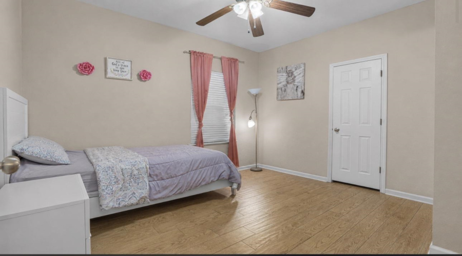 11168 Capistran Lp, LAREDO, Texas 78045, 3 Bedrooms Bedrooms, 5 Rooms Rooms,2 BathroomsBathrooms,Residential,For Sale,11168 Capistran Lp,20262831