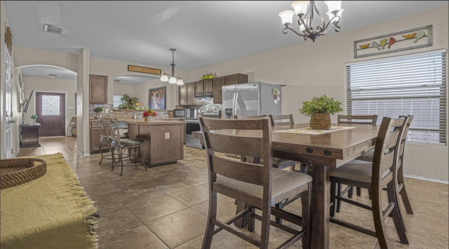 11168 Capistran Lp, LAREDO, Texas 78045, 3 Bedrooms Bedrooms, 5 Rooms Rooms,2 BathroomsBathrooms,Residential,For Sale,11168 Capistran Lp,20262831