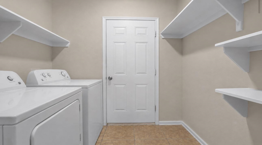 11168 Capistran Lp, LAREDO, Texas 78045, 3 Bedrooms Bedrooms, 5 Rooms Rooms,2 BathroomsBathrooms,Residential,For Sale,11168 Capistran Lp,20262831