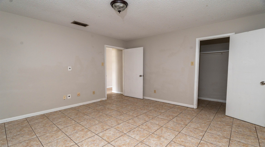 4902 Marcella Ave, laredo, Texas 78041, 2 Bedrooms Bedrooms, 4 Rooms Rooms,1 BathroomBathrooms,Residential,For Rent,4902 Marcella Ave,20262833