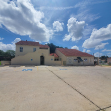 1420 Cedar Ave, Laredo, Texas 78040, ,2 BathroomsBathrooms,Commercial retail/office,For Rent,1420 Cedar Ave,20262837
