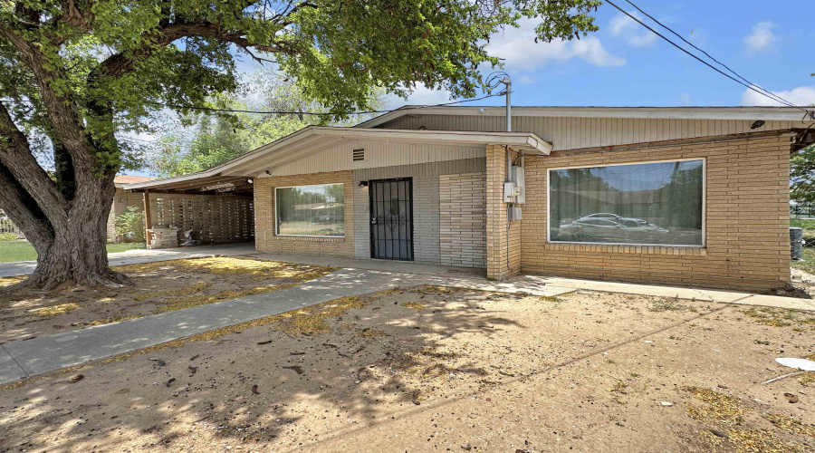 2718 Garfield St, Laredo, Texas 78043, 3 Bedrooms Bedrooms, 5 Rooms Rooms,2 BathroomsBathrooms,Residential,For Rent,2718 Garfield St,20262835