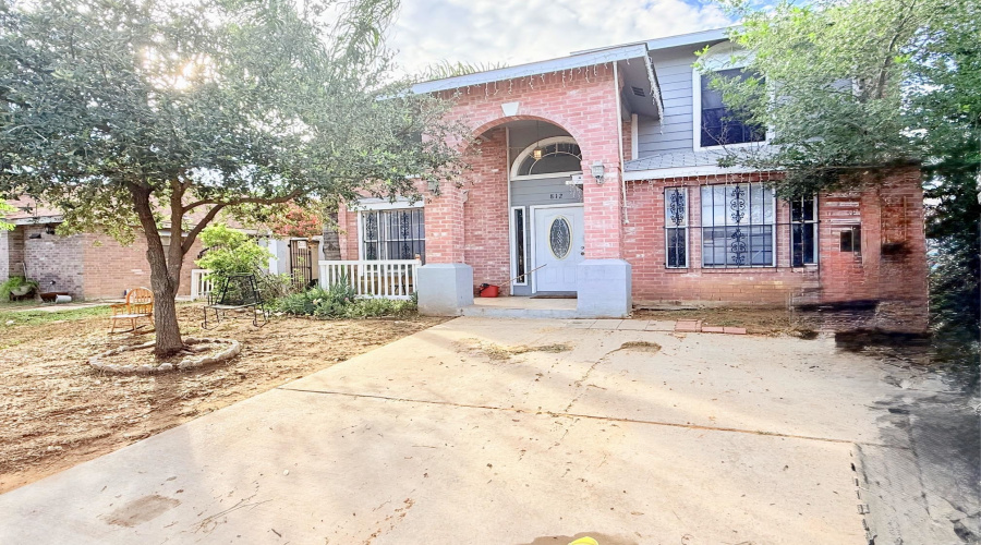 812 Doner Rd, Laredo, Texas 78045, ,Multi-family,For Sale,812 Doner Rd,20262842
