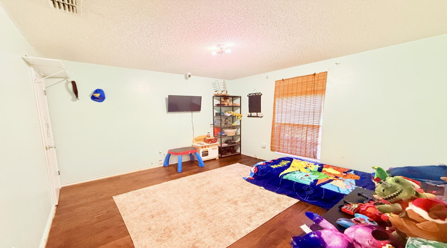 812 Doner Rd, Laredo, Texas 78045, ,Multi-family,For Sale,812 Doner Rd,20262842