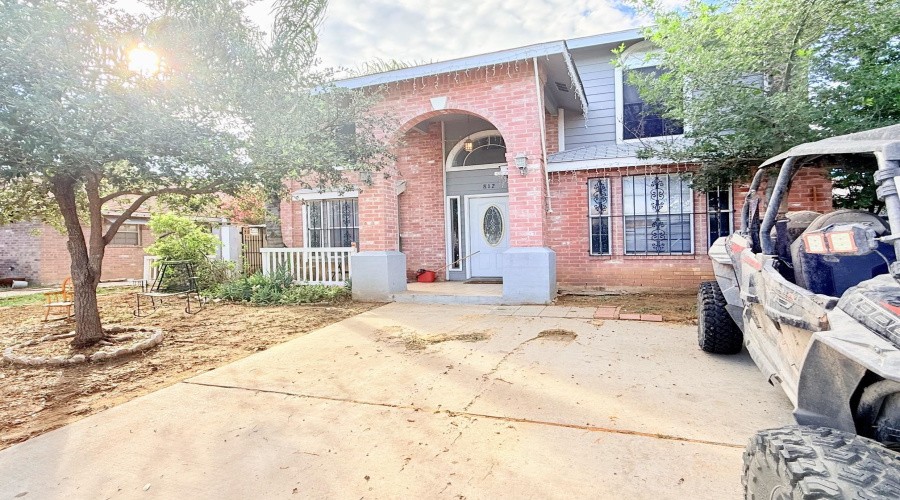 812 Doner Rd, Laredo, Texas 78045, ,Multi-family,For Sale,812 Doner Rd,20262842