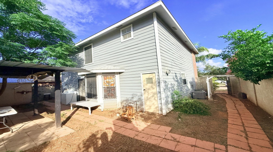 812 Doner Rd, Laredo, Texas 78045, ,Multi-family,For Sale,812 Doner Rd,20262842