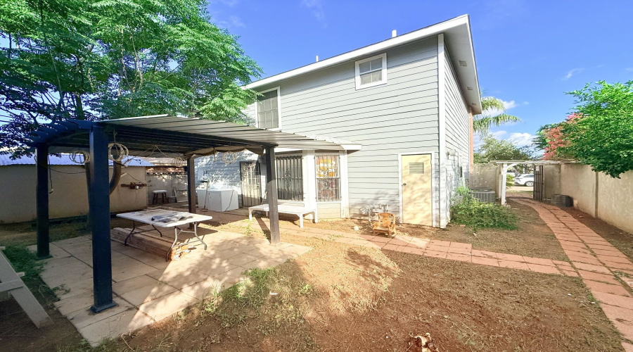 812 Doner Rd, Laredo, Texas 78045, ,Multi-family,For Sale,812 Doner Rd,20262842