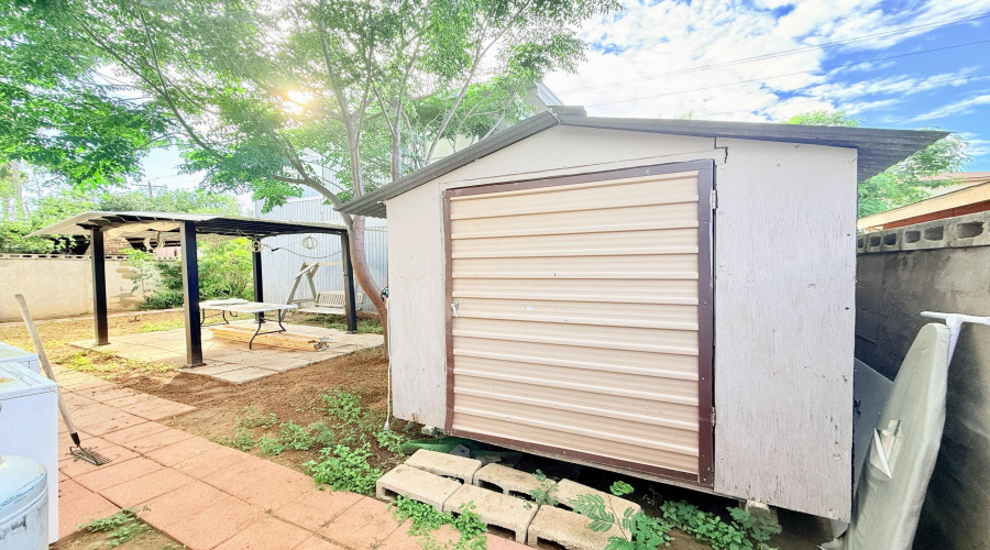 812 Doner Rd, Laredo, Texas 78045, ,Multi-family,For Sale,812 Doner Rd,20262842