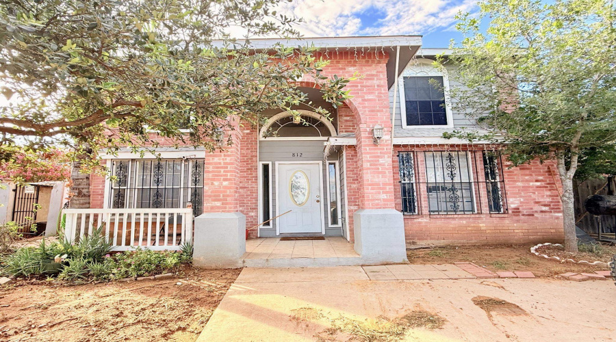 812 Doner Rd, Laredo, Texas 78045, ,Multi-family,For Sale,812 Doner Rd,20262842