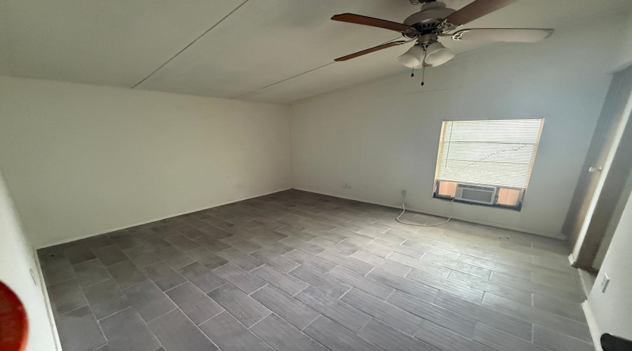 606 El Monte Lp, Laredo, Texas 78045, 3 Bedrooms Bedrooms, 5 Rooms Rooms,2 BathroomsBathrooms,Residential,For Sale,606 El Monte Lp,20262847