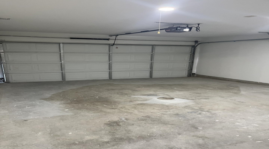 1706 Stonefield Ln, Laredo, Texas 78045, 3 Bedrooms Bedrooms, 5 Rooms Rooms,2 BathroomsBathrooms,Residential,For Rent,1706 Stonefield Ln,20262848
