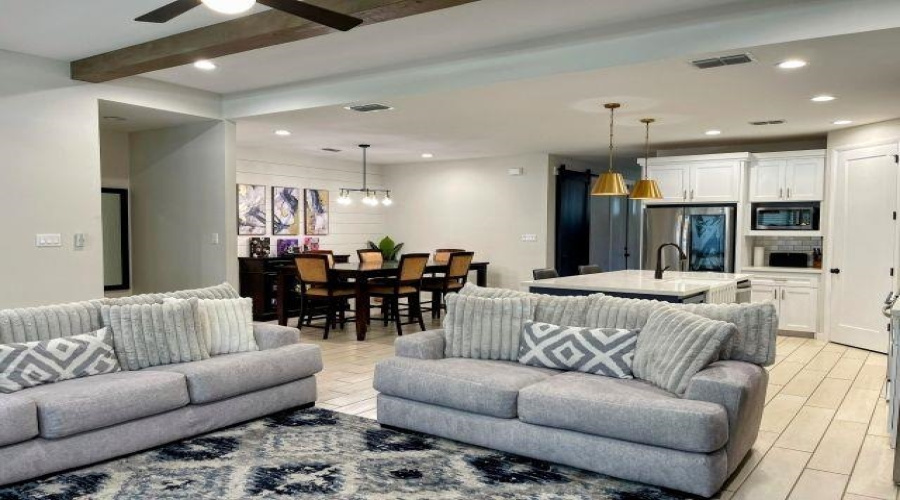 1305 Sambar Lp, Laredo, Texas 78045, 4 Bedrooms Bedrooms, 9 Rooms Rooms,3 BathroomsBathrooms,Residential,For Sale,1305 Sambar Lp,20262851