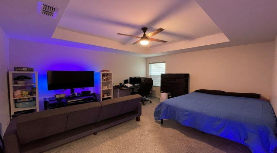 1305 Sambar Lp, Laredo, Texas 78045, 4 Bedrooms Bedrooms, 9 Rooms Rooms,3 BathroomsBathrooms,Residential,For Sale,1305 Sambar Lp,20262851