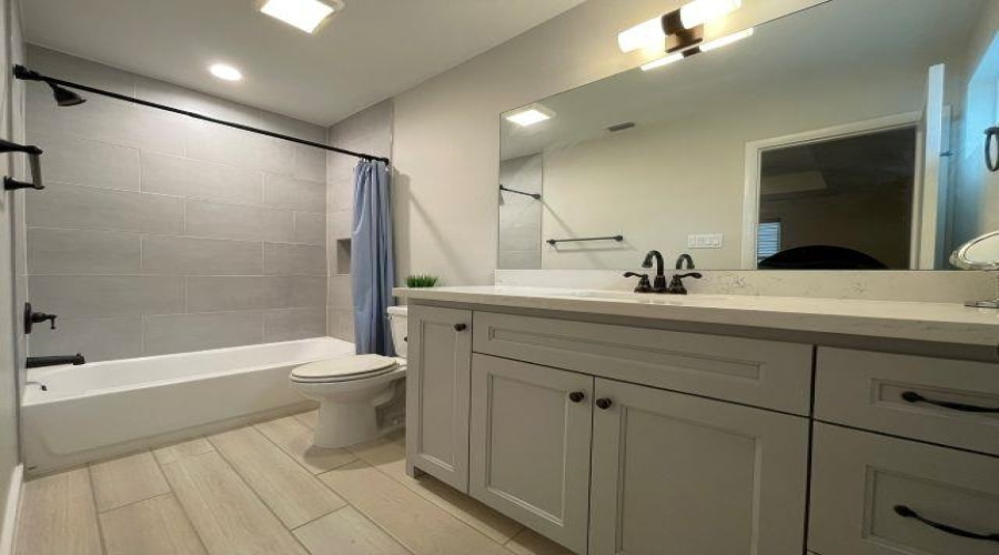 1305 Sambar Lp, Laredo, Texas 78045, 4 Bedrooms Bedrooms, 9 Rooms Rooms,3 BathroomsBathrooms,Residential,For Sale,1305 Sambar Lp,20262851