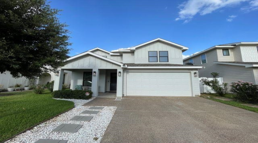 1305 Sambar Lp, Laredo, Texas 78045, 4 Bedrooms Bedrooms, 9 Rooms Rooms,3 BathroomsBathrooms,Residential,For Sale,1305 Sambar Lp,20262851