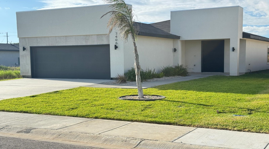 2406 Durazno Ct., Laredo, Texas 78046, 3 Bedrooms Bedrooms, 5 Rooms Rooms,2 BathroomsBathrooms,Residential,For Sale,2406 Durazno Ct.,20262852