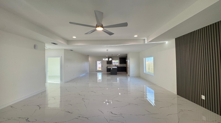 2406 Durazno Ct., Laredo, Texas 78046, 3 Bedrooms Bedrooms, 5 Rooms Rooms,2 BathroomsBathrooms,Residential,For Sale,2406 Durazno Ct.,20262852