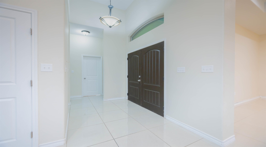 1521 Riddle Dr, Laredo, Texas 78046, 3 Bedrooms Bedrooms, 5 Rooms Rooms,2 BathroomsBathrooms,Residential,For Sale,1521 Riddle Dr,20262853