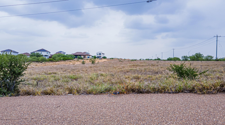 3302 Cuatro Vientos Rd, Laredo, Texas 78046, ,Land,For Sale,3302 Cuatro Vientos Rd,20262859