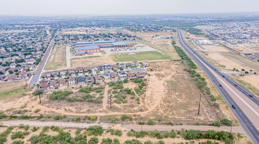 3302 Cuatro Vientos Rd, Laredo, Texas 78046, ,Land,For Sale,3302 Cuatro Vientos Rd,20262859