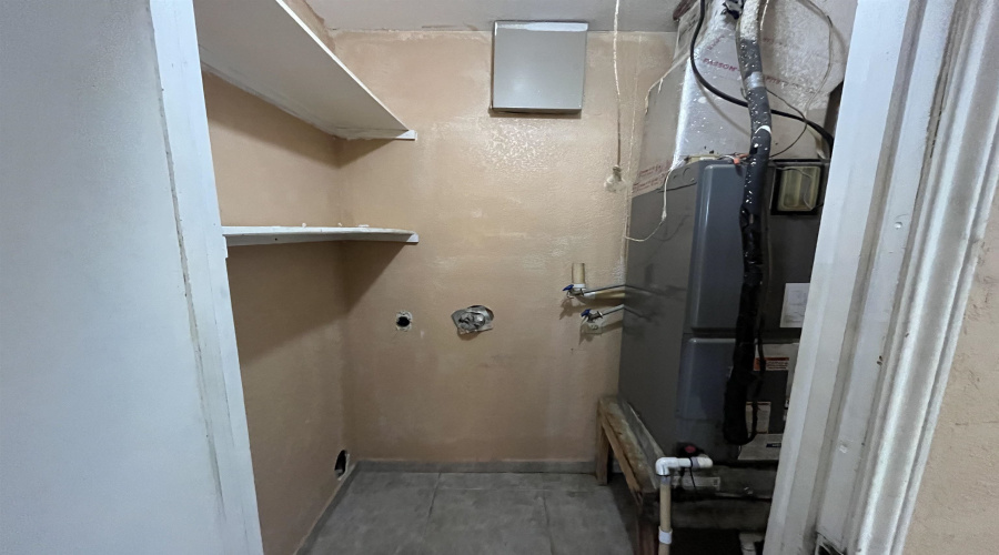 207 Stone Ave, Laredo, Texas 78040, ,Multi-family,For Sale,207 Stone Ave,20262855
