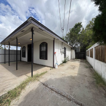 207 Stone Ave, Laredo, Texas 78040, ,Multi-family,For Sale,207 Stone Ave,20262855