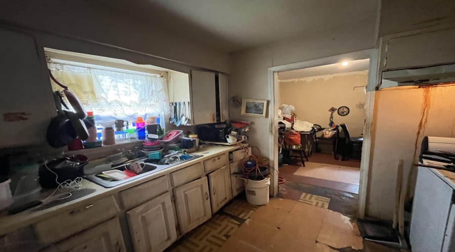 207 Stone Ave, Laredo, Texas 78040, ,Multi-family,For Sale,207 Stone Ave,20262855