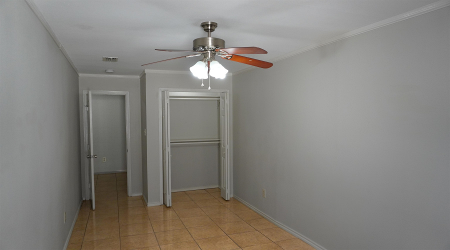 9617 Mallard Lp, LAREDO, Texas 78045, 4 Bedrooms Bedrooms, 5 Rooms Rooms,2 BathroomsBathrooms,Residential,For Sale,9617 Mallard Lp,20262857