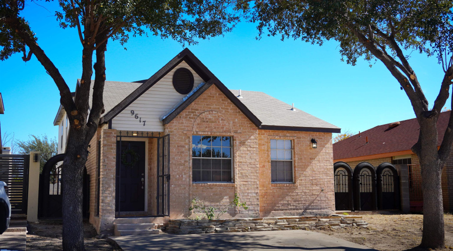 9617 Mallard Lp, LAREDO, Texas 78045, 4 Bedrooms Bedrooms, 5 Rooms Rooms,2 BathroomsBathrooms,Residential,For Sale,9617 Mallard Lp,20262857