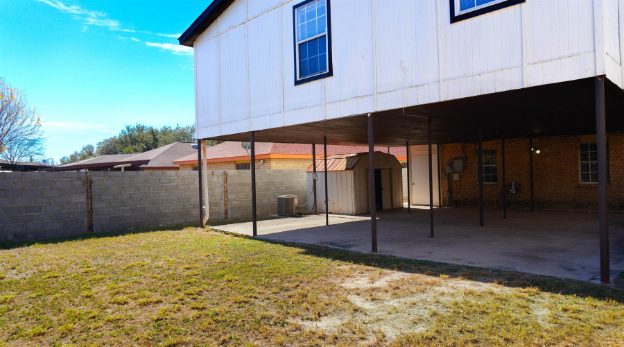 9617 Mallard Lp, LAREDO, Texas 78045, 4 Bedrooms Bedrooms, 5 Rooms Rooms,2 BathroomsBathrooms,Residential,For Sale,9617 Mallard Lp,20262857