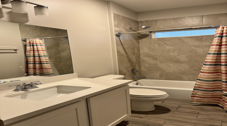 813 Pausa Dr., Laredo, Texas 78045, 5 Bedrooms Bedrooms, 7 Rooms Rooms,3 BathroomsBathrooms,Residential,For Sale,813 Pausa Dr.,20262858