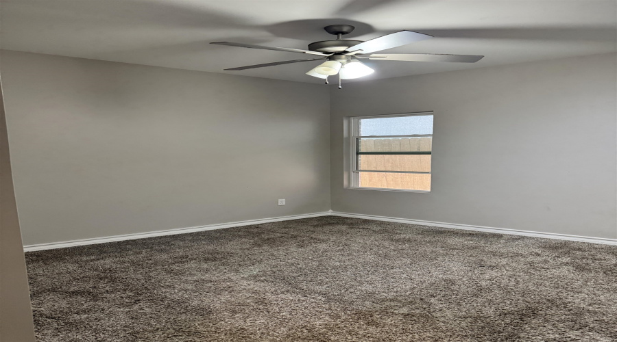 813 Pausa Dr., Laredo, Texas 78045, 5 Bedrooms Bedrooms, 7 Rooms Rooms,3 BathroomsBathrooms,Residential,For Sale,813 Pausa Dr.,20262858