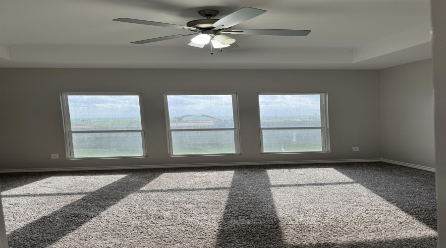 813 Pausa Dr., Laredo, Texas 78045, 5 Bedrooms Bedrooms, 7 Rooms Rooms,3 BathroomsBathrooms,Residential,For Sale,813 Pausa Dr.,20262858