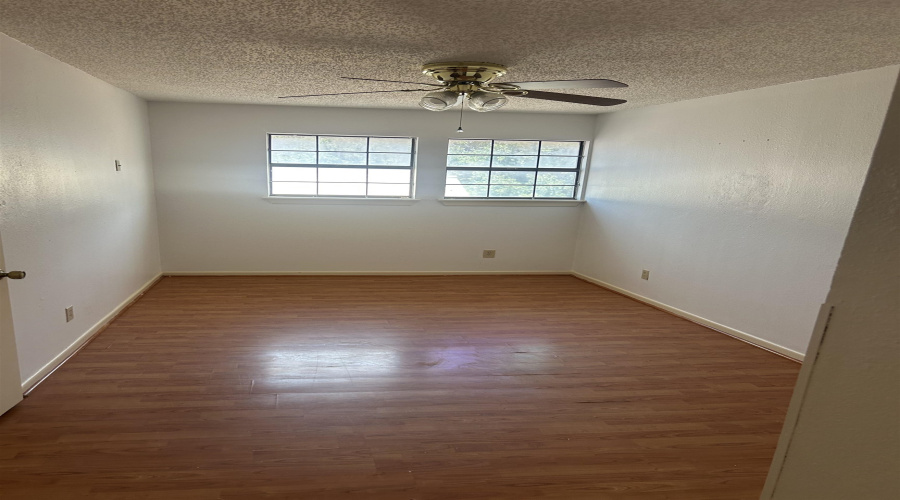 108 Martingale Ln, Laredo, Texas 78045, 4 Bedrooms Bedrooms, 8 Rooms Rooms,3 BathroomsBathrooms,Residential,For Rent,108 Martingale Ln,20262863