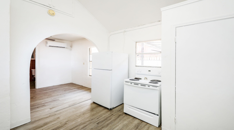 1402 Corpus Christi St, Laredo, Texas 78040, 1 Bedroom Bedrooms, 2 Rooms Rooms,1 BathroomBathrooms,Residential,For Rent,1402 Corpus Christi St,20262864
