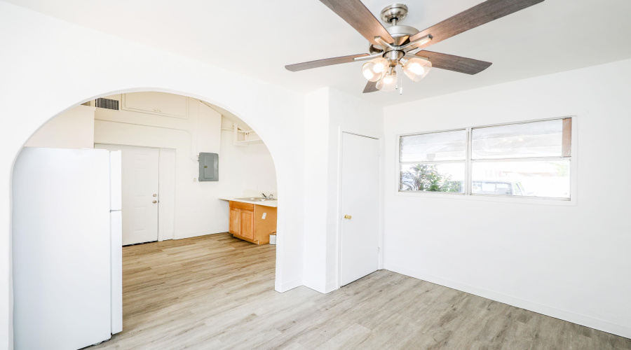 1402 Corpus Christi St, Laredo, Texas 78040, 1 Bedroom Bedrooms, 2 Rooms Rooms,1 BathroomBathrooms,Residential,For Rent,1402 Corpus Christi St,20262864