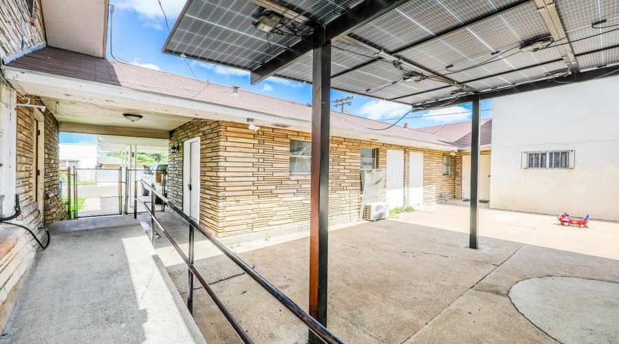1402 Corpus Christi St, Laredo, Texas 78040, 1 Bedroom Bedrooms, 2 Rooms Rooms,1 BathroomBathrooms,Residential,For Rent,1402 Corpus Christi St,20262864