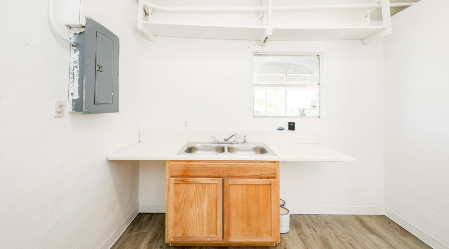 1402 Corpus Christi St, Laredo, Texas 78040, 1 Bedroom Bedrooms, 2 Rooms Rooms,1 BathroomBathrooms,Residential,For Rent,1402 Corpus Christi St,20262864