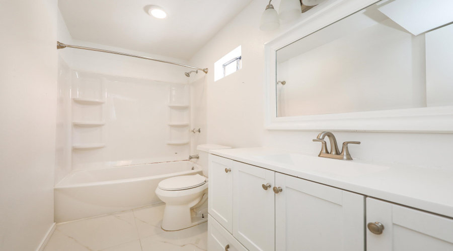 1402 Corpus Christi St, Laredo, Texas 78040, 1 Bedroom Bedrooms, 2 Rooms Rooms,1 BathroomBathrooms,Residential,For Rent,1402 Corpus Christi St,20262865