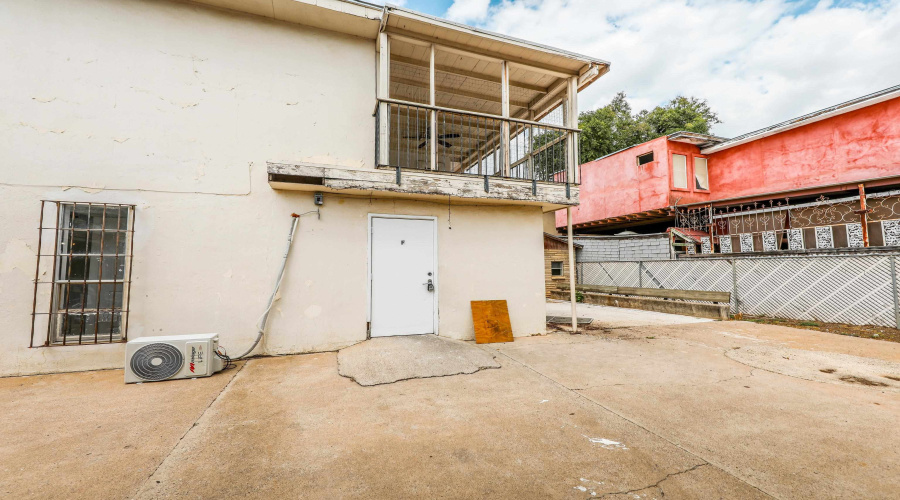 1402 Corpus Christi St, Laredo, Texas 78040, 1 Bedroom Bedrooms, 2 Rooms Rooms,1 BathroomBathrooms,Residential,For Rent,1402 Corpus Christi St,20262865