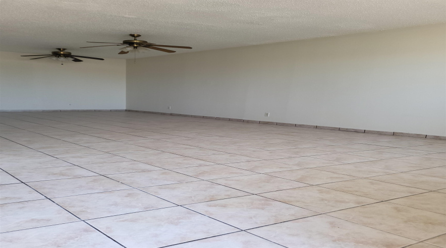 2526 Montgomery St, Laredo, Texas 78043, 2 Bedrooms Bedrooms, 5 Rooms Rooms,2 BathroomsBathrooms,Residential,For Sale,2526 Montgomery St,20262866